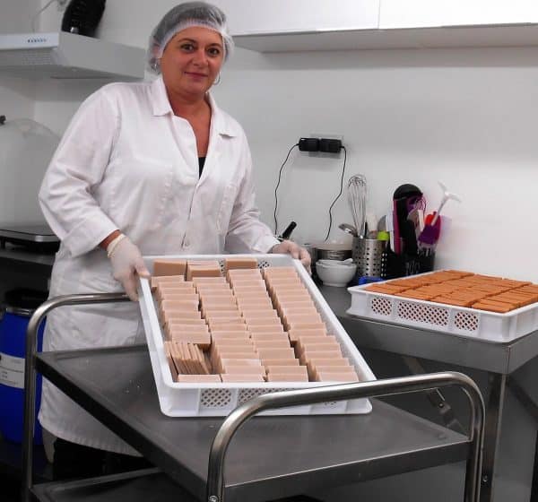 Laurance, la savonnière de l'Atelier à Bulles